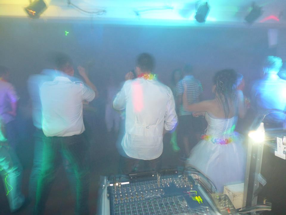 DJ animateurs, enterrement vie jeune fille/garçon, mariage